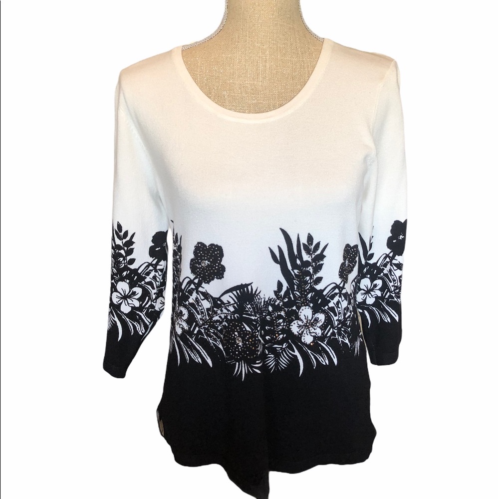 Sweater - Picture 2 of 4